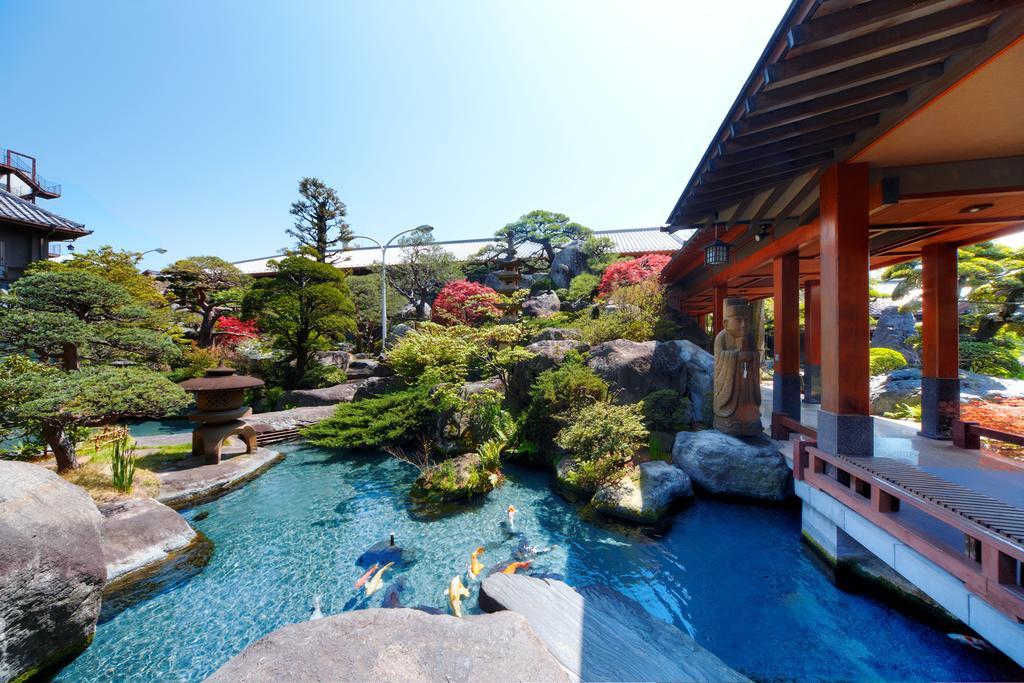 Beautiful Japanese Garden Kagetsu Hotel Fuefuki Exterior photo